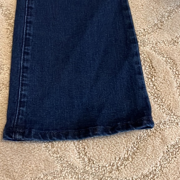 Jeans - Picture 2 of 10